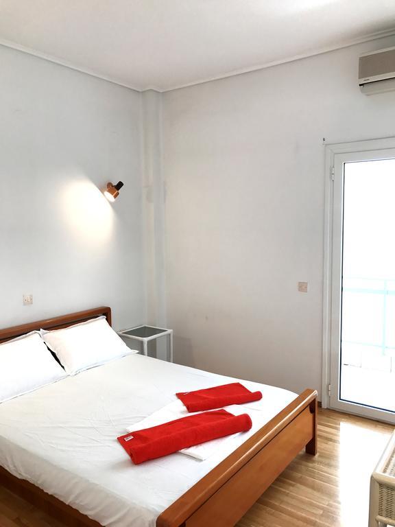 100M From The Beach Cosy Apartment Loutráki Dış mekan fotoğraf